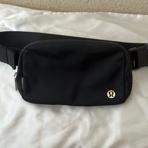 Lululemon Gold Hardware Everywhere Belt Bag 1L